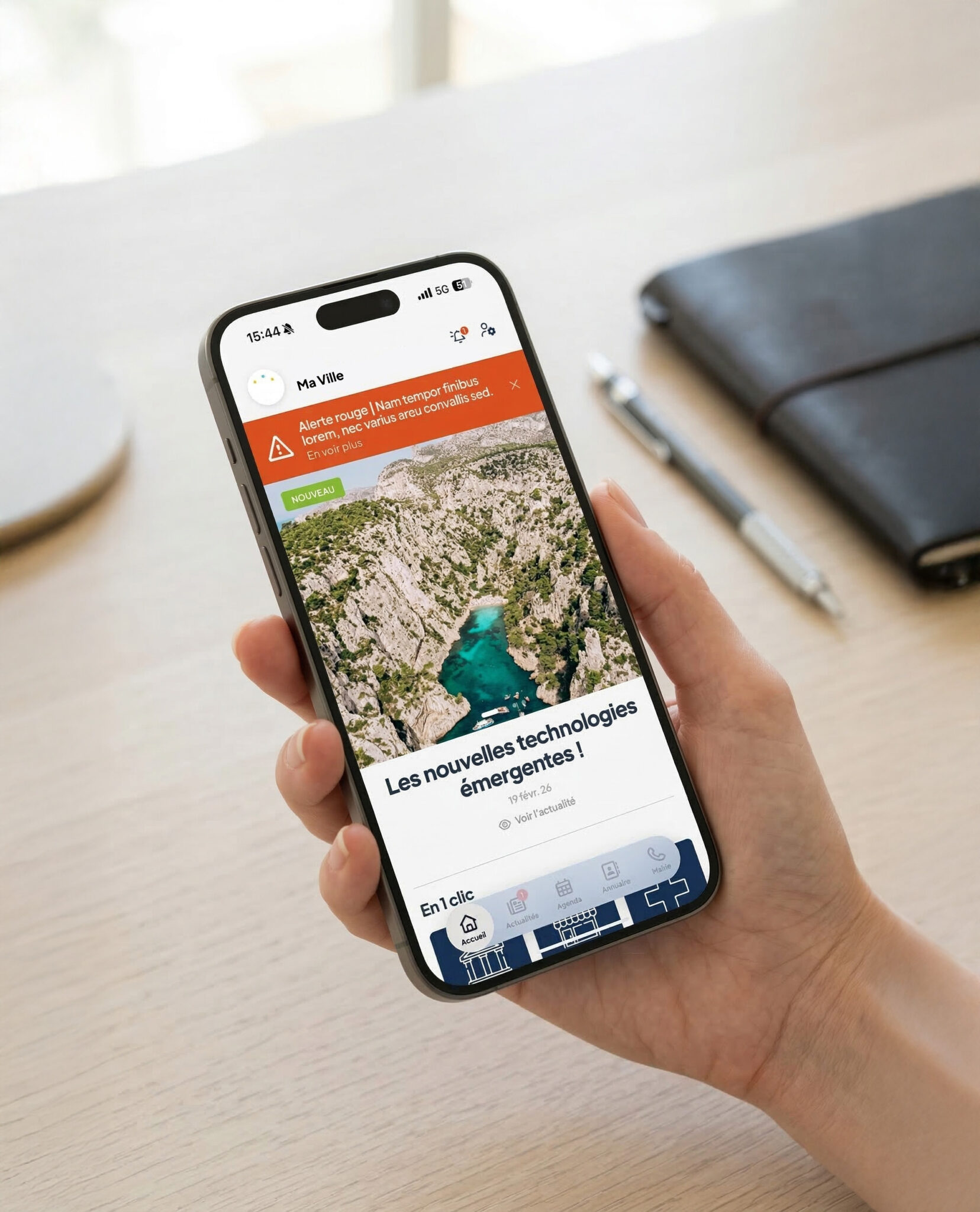 Application mobile Place du Village sur iPhone — communication officielle de votre commune, notifications push, actualités et services en un clic